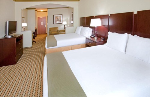 Fossil Creek Hotel | Holiday Inn Express & Suites Fort Worth - Fossil Creek by IHG