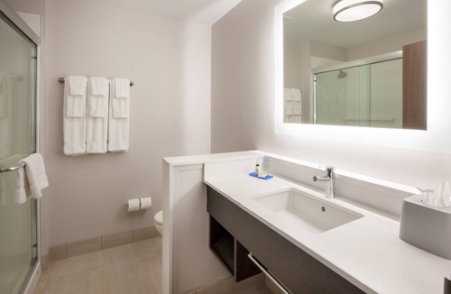 Yukon Hotel | Holiday Inn Express & Suites Oklahoma City West-Yukon by IHG