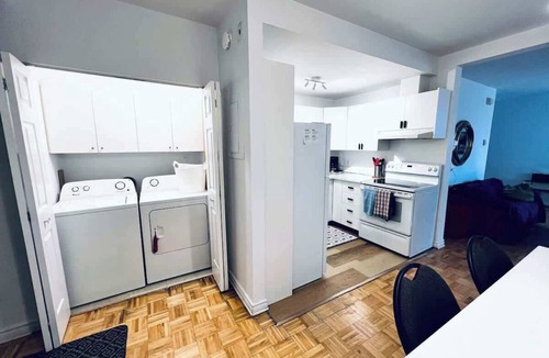 Viauville Apartment | Homa 3 Bright Apt Workspace & AC