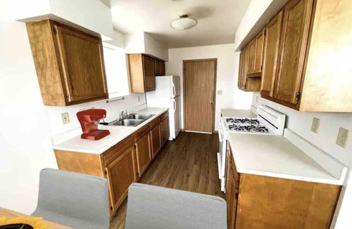 Ottawa Apartment | Home Away From Home