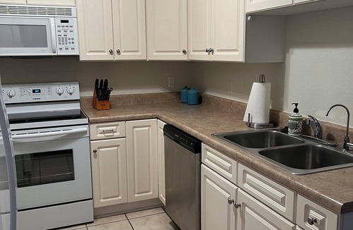 Thomasville House | Home Sweet Home 3/2 Townhome Close to Downtown Thomasville