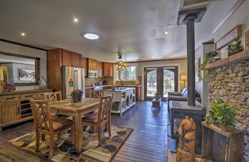 Mountainaire House | Home w/Jacuzzi: 10 Mi to NAU & Flagstaff!