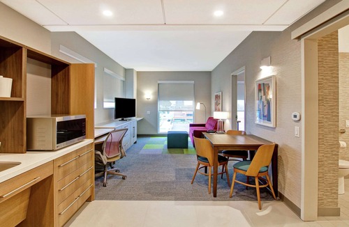 Dorval Hotel | Home2 Suites by Hilton Montreal Dorval