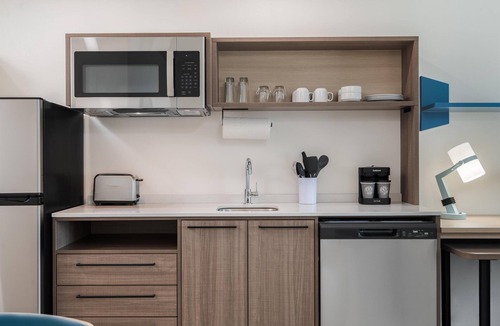 Riverview Hotel | Home2 Suites By Hilton Riverview Tampa