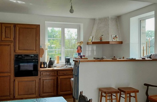 Lieusaint House | Homerez - Charming house in Lieusaint with garden
