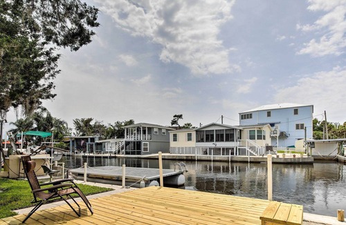 Homosassa House | Homosassa Riverfront Home w/Boat Ramp+Docking