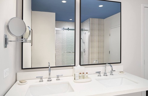 College Town Hotel | Hotel Indigo Tallahassee - Collegetown by IHG