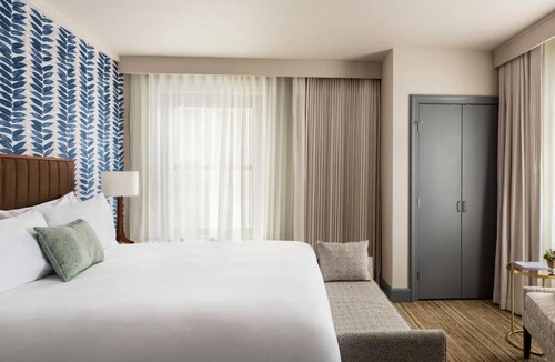 Green Bay Hotel | Hotel Northland, Autograph Collection