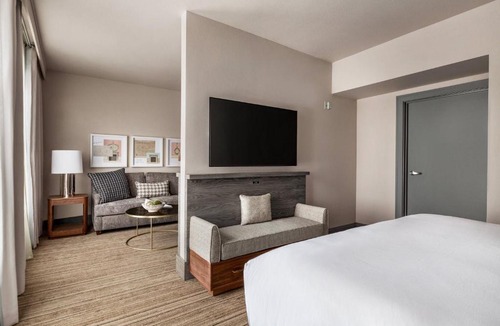 Green Bay Hotel | Hotel Northland, Autograph Collection