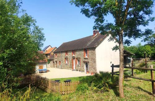 Saint-Clair-sur-l'Elle House | House for 9 people