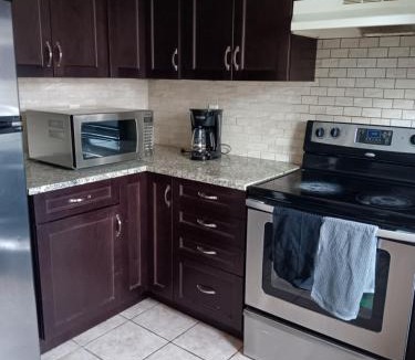 Brampton House | House near Toronto Pearson Airport