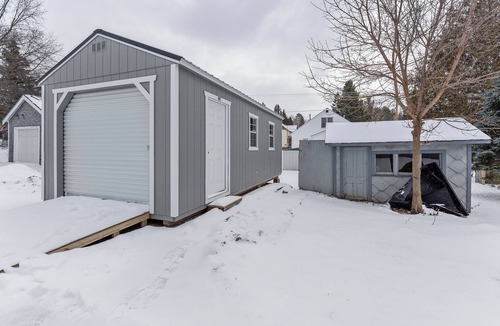 Ironwood House | House perfectly located for your next trip to the U.P. Michigan