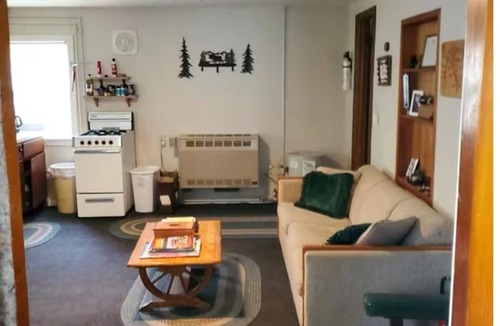 Tomahawk House | House with 2 cabins on Lake Mohawksin in Tomahawk in town with access to all!
