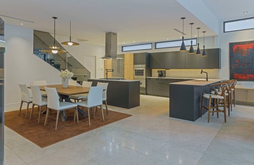 Houston House | Houston Modern Marvel