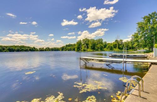 Howe House | Howe Retreat w/Fire Pit + Private Boat Dock!