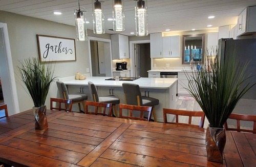 Melbourne House | HUGE 5bd/4ba Pool/Spa Sleeps 14+ Bunks USSSA