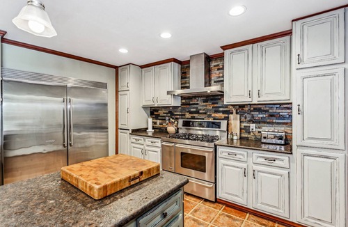 Northeast Pensacola House | Huge Private Pool & Yard |Backyard Beach Barbecue |Fenced |Dogs Ok |Hammock |Fire Pit |Game Room