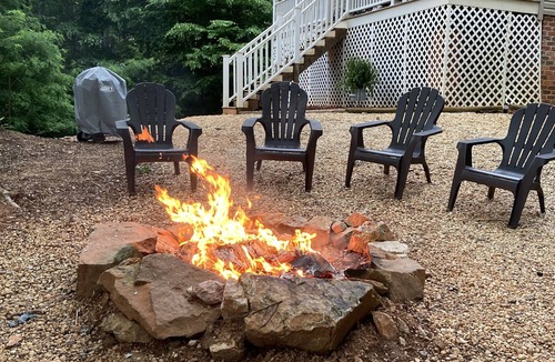 Callands-Gretna Cottage | Hycliff Lodge- 3 br, 2 ba Waterfront Getaway