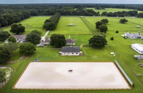 Fellowship House | Idyllic Anthony Home: Riding Arena w/Mirror Wall!