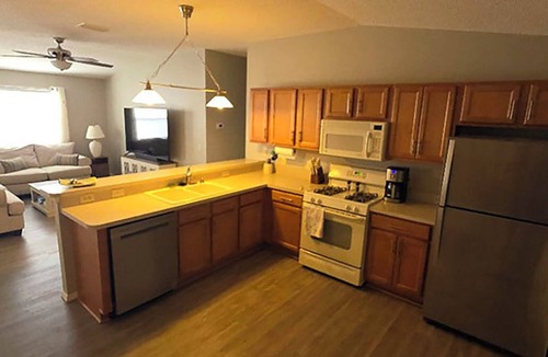 Mallory Square Villa | Immaculate 2-bedroom villa with Golf Cart minutes from Lake Sumter.