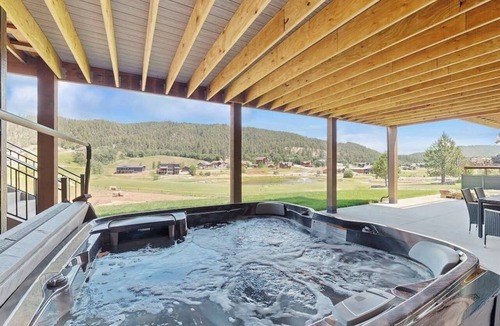 Sturgis House | Immaculate, dog-friendly home w/hot tub, outdoor patio, pool table & lake views