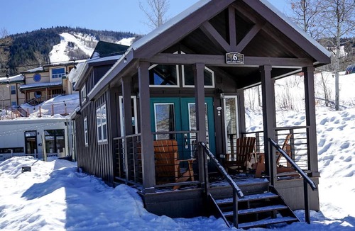 Mesa Cabin | Impressive Tiny House Rental for Great Mountain Getaways in Colorado