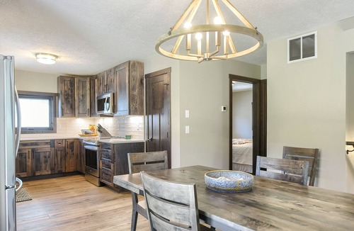 Deadwood Cabin | Incredible Secluded Lodge on over 11 Acres, w/ Private Stream & Large Yard!