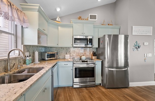 Nettles Island House | Intracoastal Canal Front paradise in this amazing 2 bed 2 bath Beach house