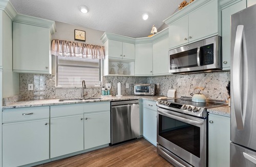 Nettles Island House | Intracoastal Canal Front paradise in this amazing 2 bed 2 bath Beach house