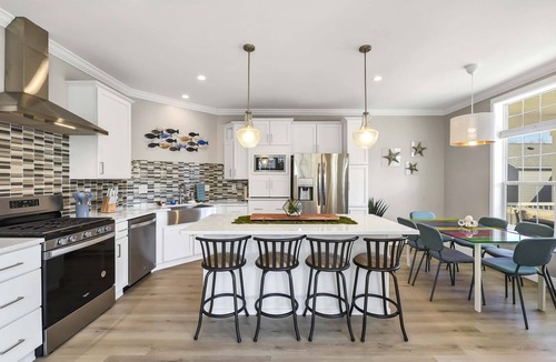 Marblehead Villa | Inviting New Villa with pool in charming Lakeside Marblehead