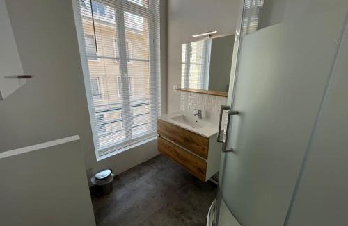 Centre Ancien Apartment | Iris YourHostHelper