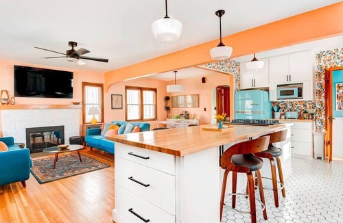 Irvington House | Irvington Retro Villa - 2B/1B MCM Indy Charmer