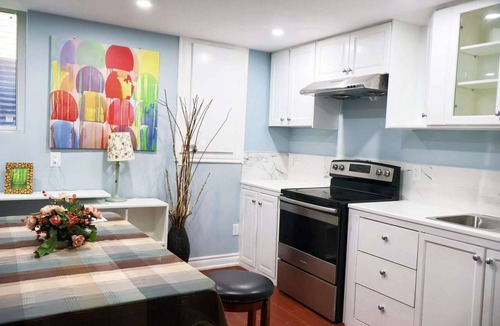 Glen Abbey Bed & Breakfast | Ivy Den