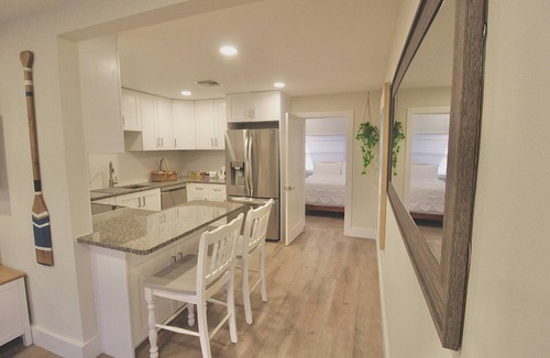 Jensen Beach House | Jensen Surf Shack - Walk to Downtown - Pet Friendly - Close to Beaches!