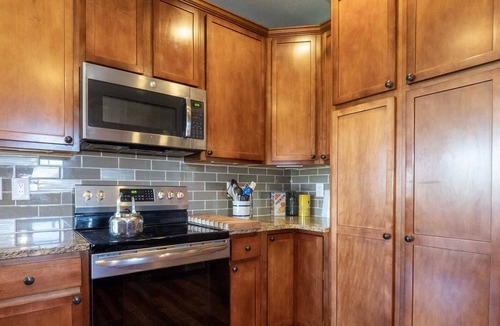 Silvercreek House | Juniper, gorgeous, large home near Granby Ranch, 6/4, Sleeps 14