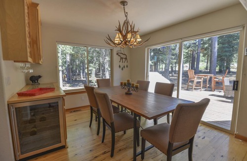 Truckee Cabin | Kantor's Hideout - Roomy Tahoe Donner Home with Private Hot Tub, Pool Table, Darts, Walk to Trails