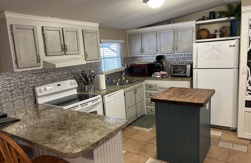 Scranton House | Kat’s Get-a-Way at 1601 Thompson Bay Loop on Lake Dardanelle In Scranton, AR