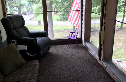 Scranton House | Kat’s Get-a-Way at 1601 Thompson Bay Loop on Lake Dardanelle In Scranton, AR