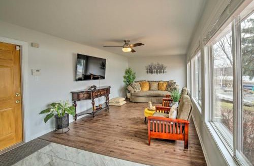Portage House | Kayaks & Fire Pits: Waterfront Portage Getaway!