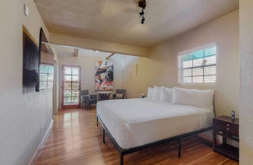 Uptown House | Kentucky Room3
