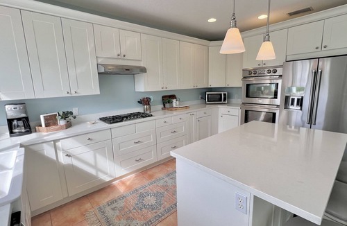 Jensen Beach House | Key West Style Beach House w/Boat Parking 2 mins from launch 5 mins from beach!