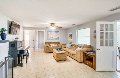 Keystone Heights Cottage | Keystone Heights Vacation Rental: On the Lake!