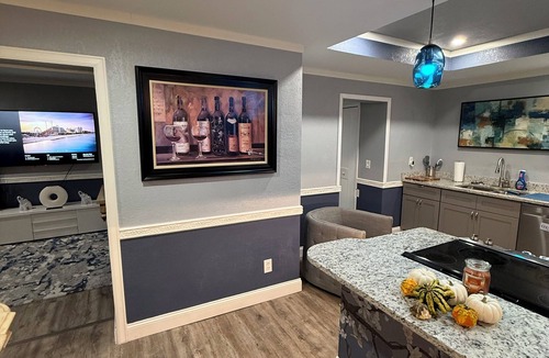 Daytona Beach House | King 4 Suite home spacious fun Beach home retreat