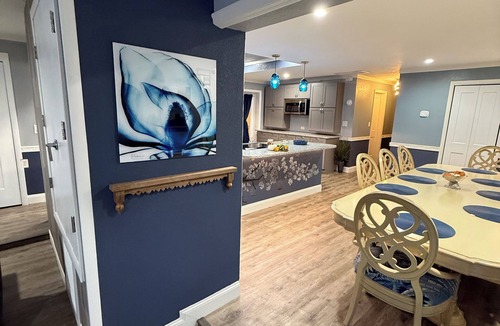 Daytona Beach House | King 4 Suite home spacious fun Beach home retreat