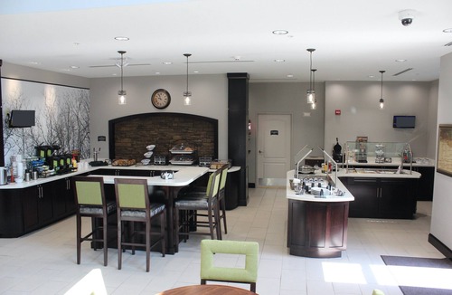 Miamisburg Apartment | King Studio | Free Daily Breakfast, Indoor Pool, Gym Access