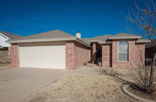 Lubbock House | Kingston House - 3BR/2BA - South Lubbock