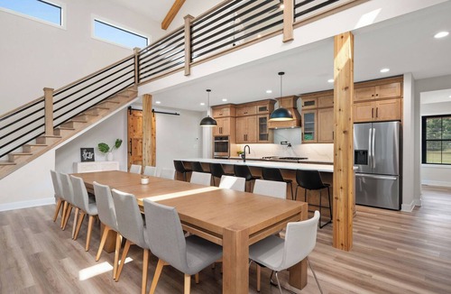 Tefft House | Kouts Home: High-End Retreat in Secluded Setting