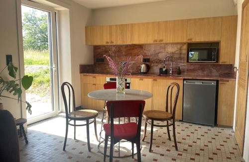 Montaigu-la-Brisette House | La maisonnette