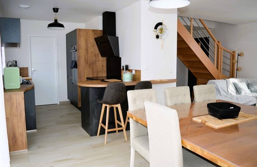 Courseulles-sur-Mer House | La Mer Veille, new house with garden