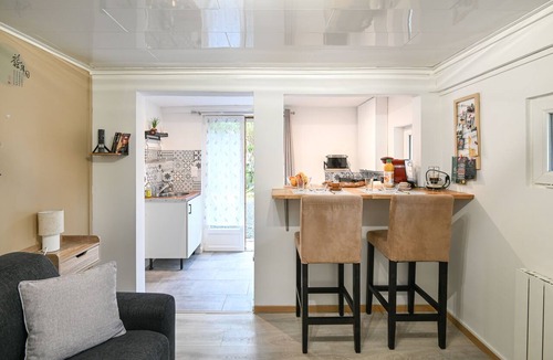 Creully Apartment | La P'tite Escapade - à 25 min de Caen